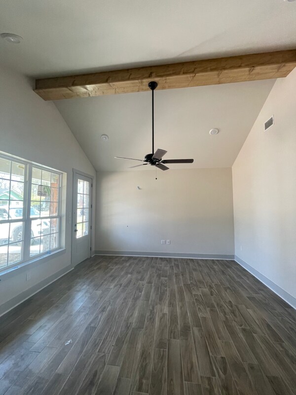 Building Photo - 603 Nacogdoches St