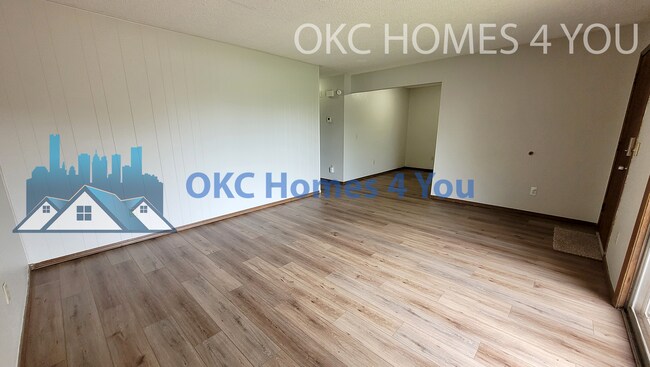 Foto del edificio - 2 Bed Near NW Expressway & Rockwell