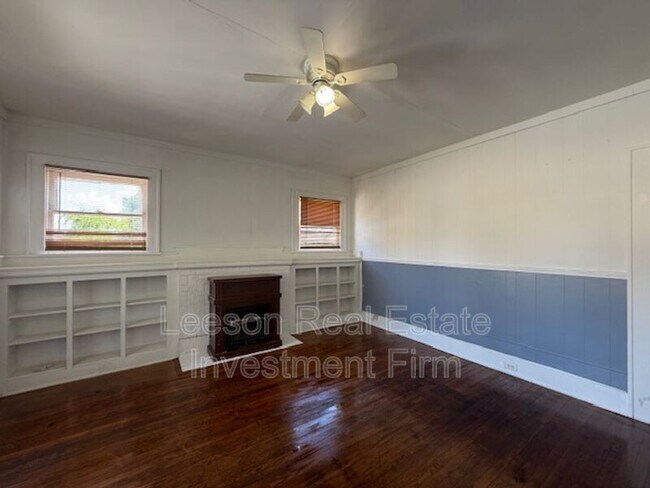 Building Photo - 2803 Frederick St