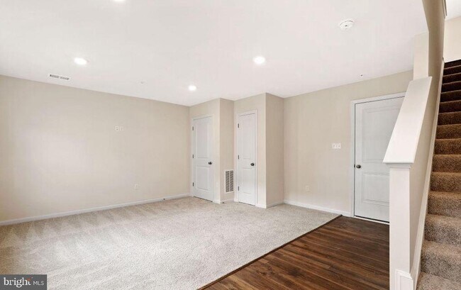 Building Photo - 7104 Delegate Pl