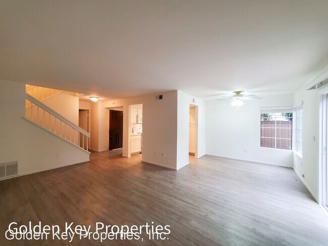 Building Photo - 2 br, 2.5 bath House - 2982 Lexington Cir.