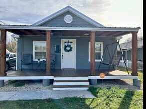 Building Photo - 755 LA-304