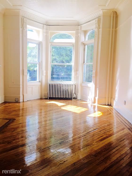 Primary Photo - 1268 Jefferson Ave