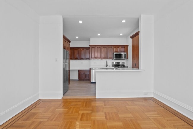 Foto del edificio - 1055 JFK Blvd E