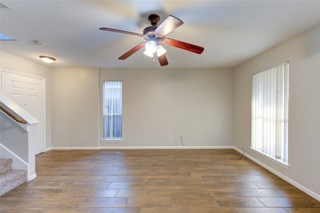 Foto del edificio - 13903 Maximos Dr