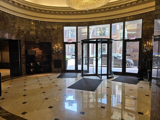 Foto del edificio - 10 E Ontario St