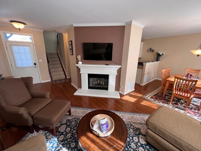 Building Photo - 105 Tanglewood Dr