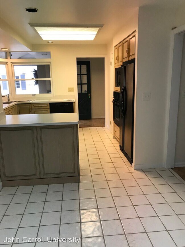 Foto del edificio - 4 br, 3 bath House - 2588 S. BELVOIR 2588
