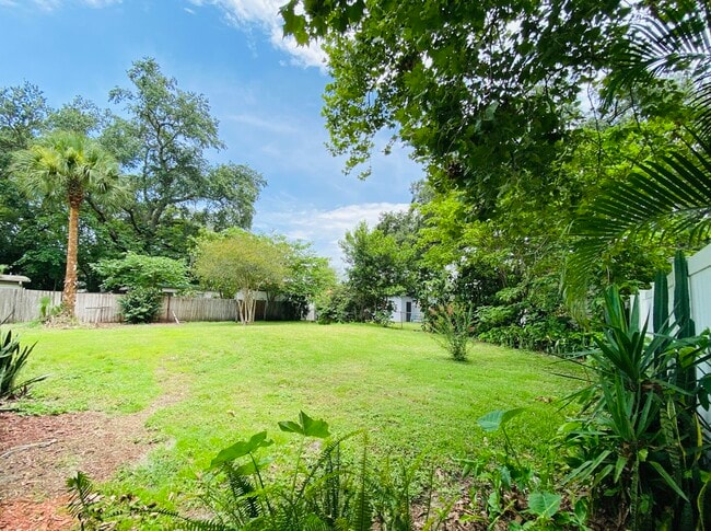 Photo - 907 Dowd Ave Apartment