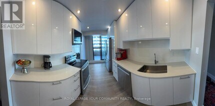 Building Photo - 80 Quebec Ave