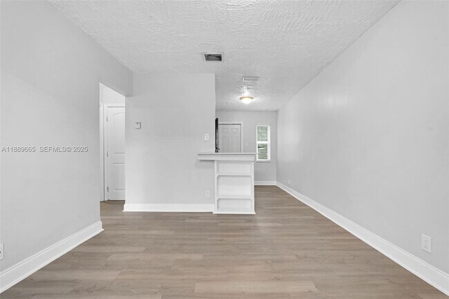 Foto del edificio - 746 SW 4th St