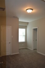 Building Photo - 28043 Rocky Heights Dr