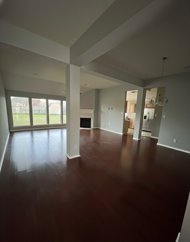 Foto del edificio - 3615 Somerton Dr