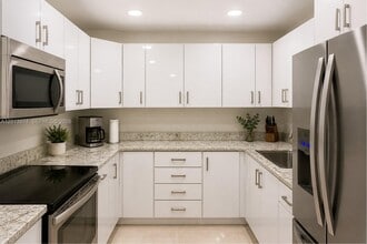 Building Photo - 7745 SW 86th St
