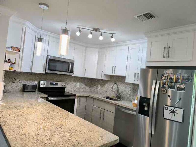 Foto del edificio - 4141 NW 114th Ave