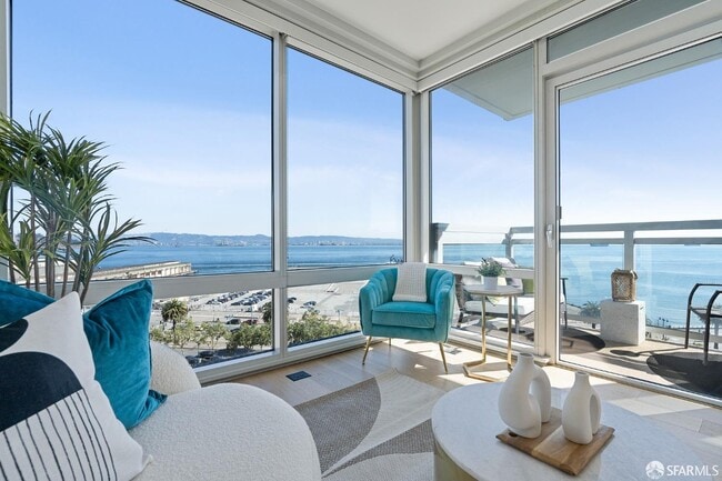 Building Photo - 501 Beale St