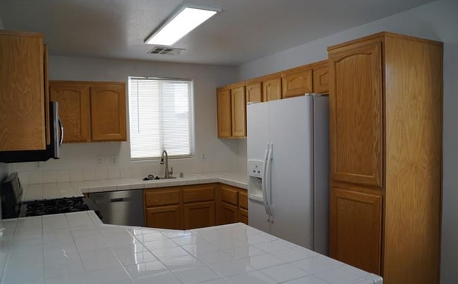 Building Photo - 7353 Catmint St