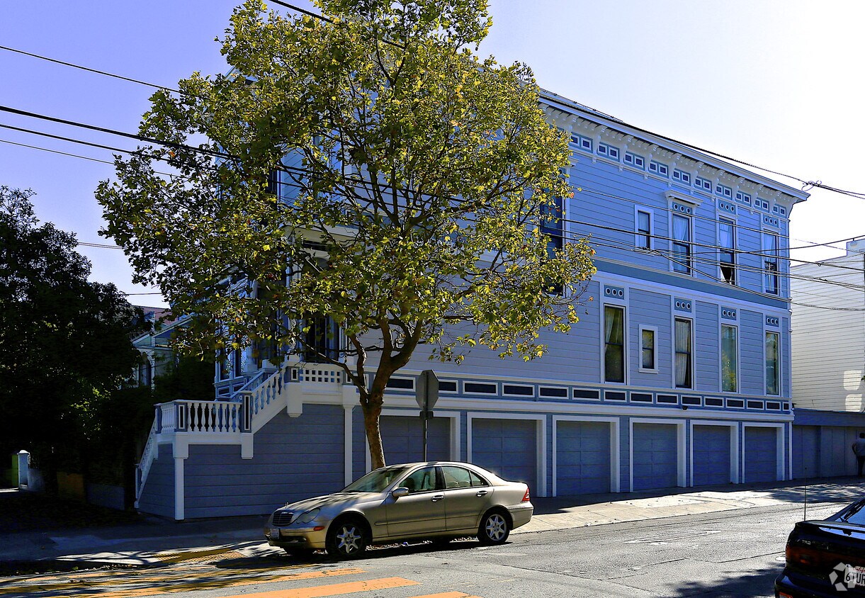 Foto del edificio - 3050-3060 22nd St