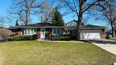 Building Photo - 3890 Gregory Dr
