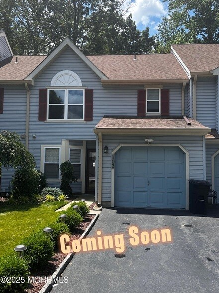 Foto principal - 103 Rumford Way