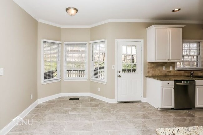 Building Photo - 1613 Russet Crest Cir