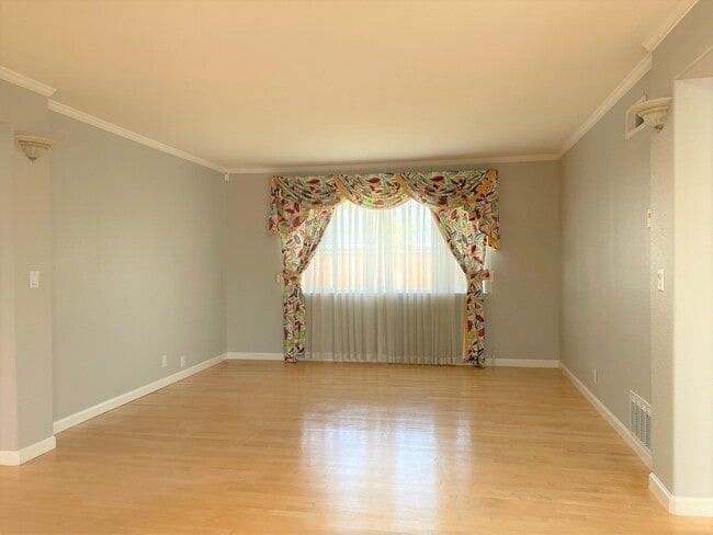 Building Photo - 6815 Devon Way