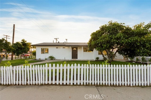 Primary Photo - 10290 Monte Vista Ave