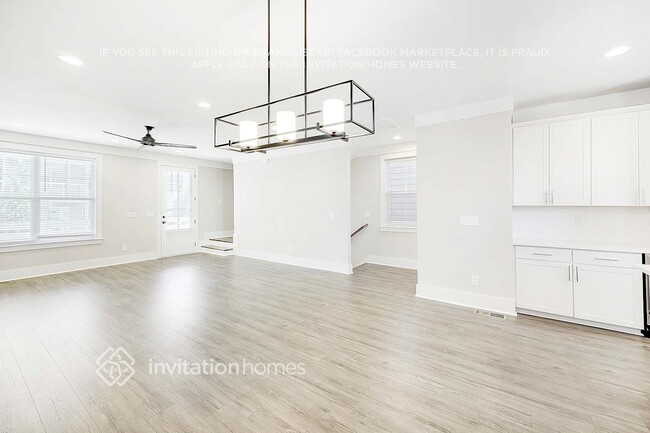 Foto del edificio - 647 Vernon Ave