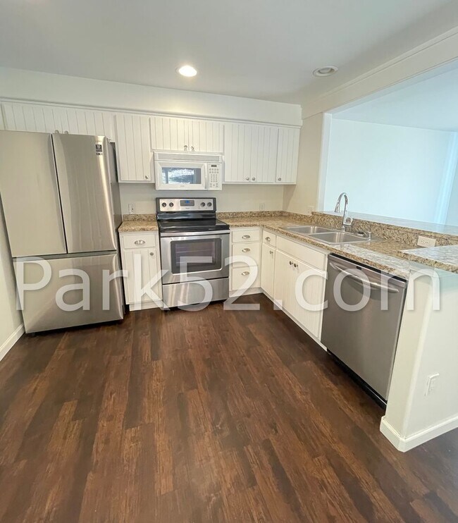 Building Photo - 3 bedroom Townhome in Gig Harbor
