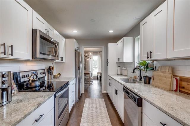 Building Photo - 8044 Woodhue Cir