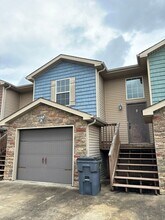 Building Photo - 1725 Thistlewood Dr