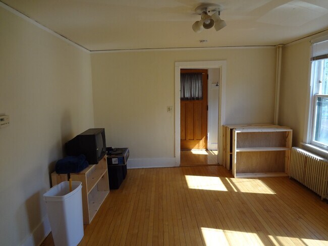 Foto del edificio - 542 W Wilson St