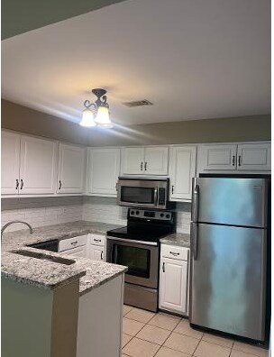 Building Photo - 213 Riverstone Ct
