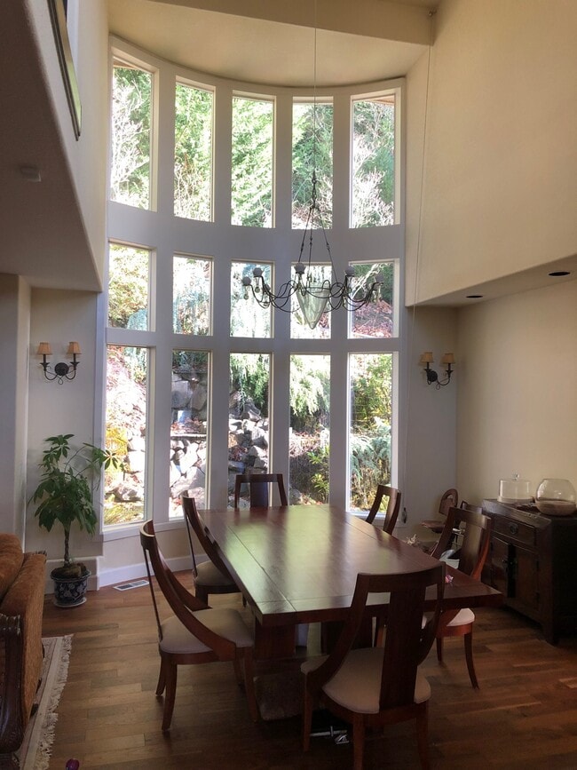 Spacious dining room - 3447 SW Doschview Ct