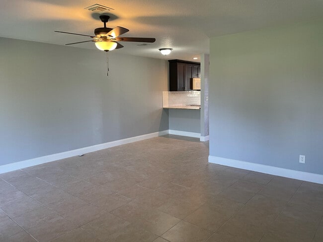 Building Photo - 5802 Channel Dr