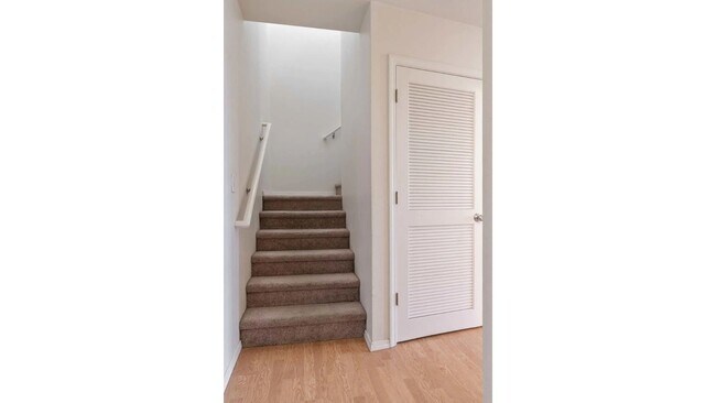 Foto del edificio - 9905 William Jones Cir