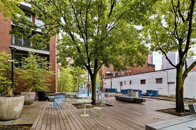 Foto del edificio - 9 N Margin St