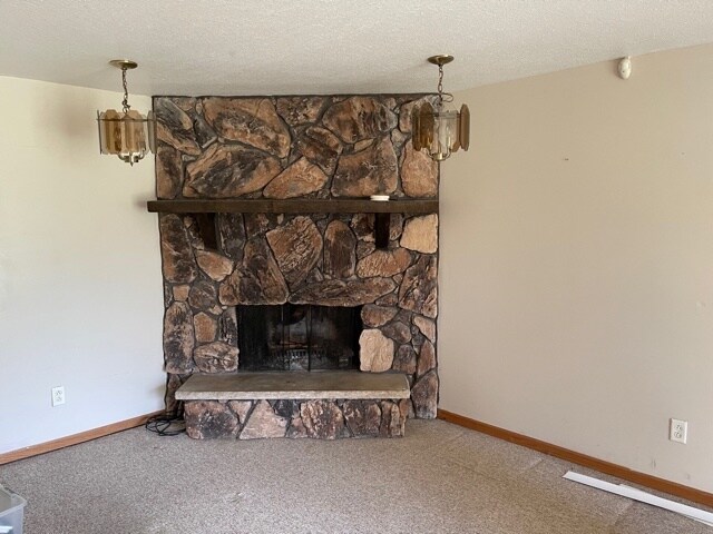 fire place - 380 Villabrook Dr