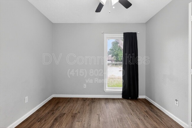 Building Photo - 14630 Edenglen Dr
