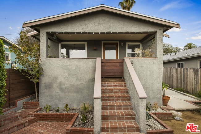 Foto del edificio - 5215 Almaden Dr