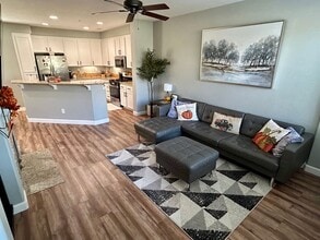 Building Photo - 1580 Caminito Zaragosa