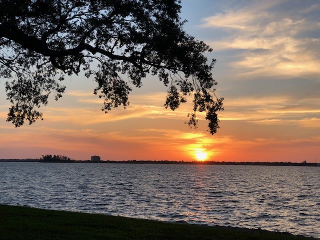 Stunning Sunset - 3225 E Riverside Dr