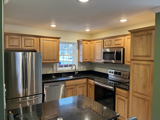 Cocina renovada - 102 Saybrook Rd