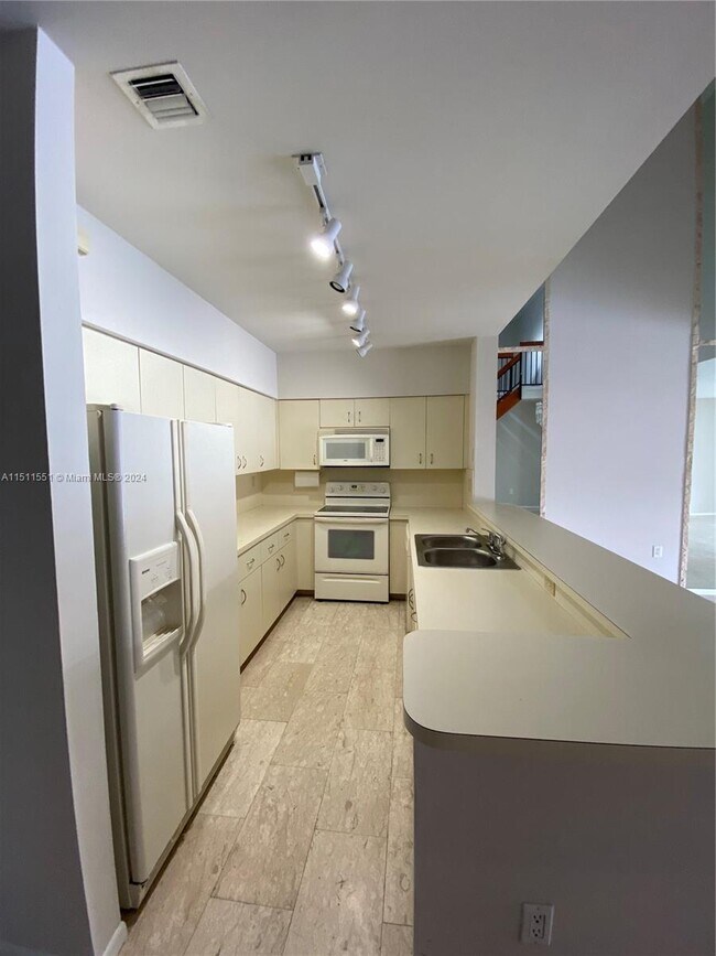 Foto del edificio - 14716 Balgowan Rd