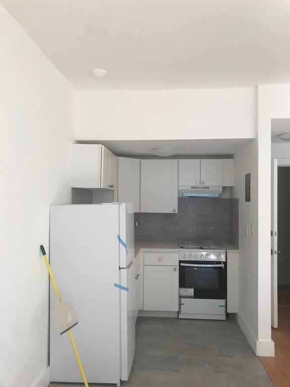 Building Photo - 41 Strathmore Rd