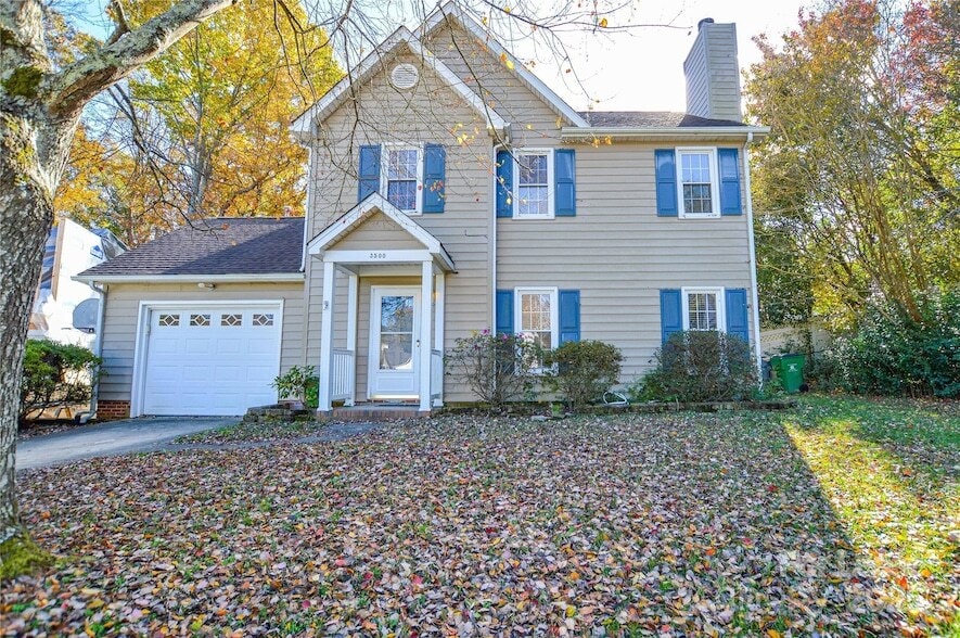 Foto principal - 3500 Rosedown Dr