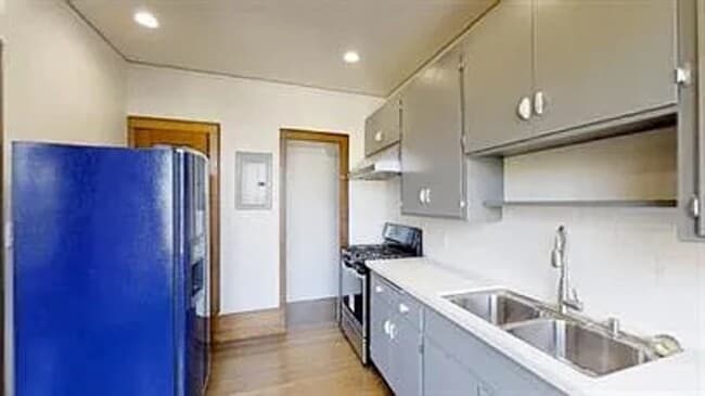 Foto del edificio - 3273 Kempton Ave