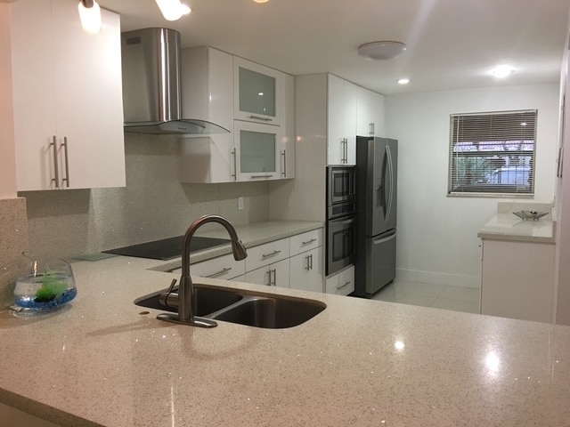 Building Photo - 3553 Estepona Ave