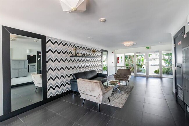 Foto del edificio - 2881 NE 32nd St