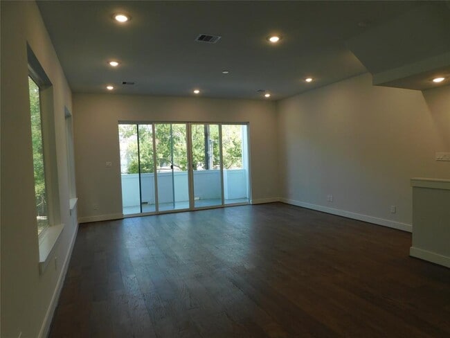 Building Photo - 4223 Eli St